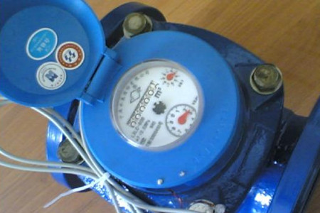 一種密封性好、不易滲水的光電直讀遠傳水表