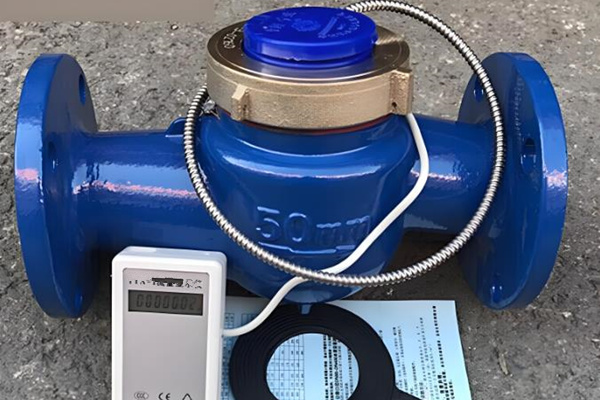 脈沖遠(yuǎn)傳水表數(shù)據(jù)傳輸?shù)脑硎窃鯓拥模?圖2